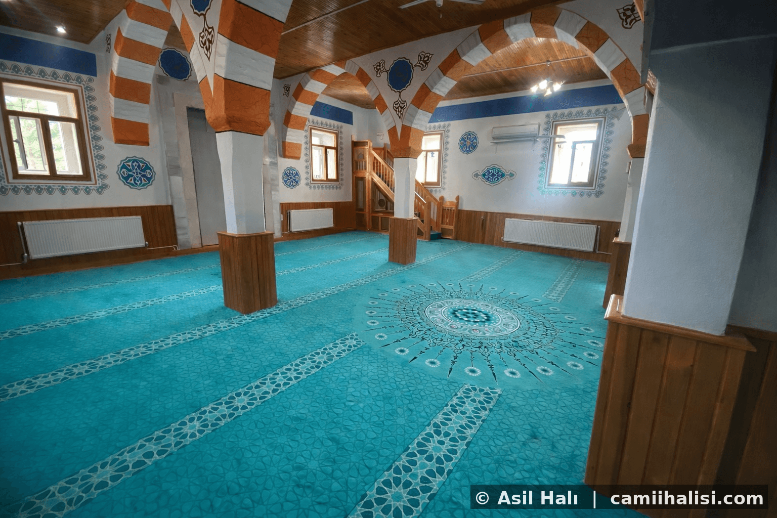 Cami halısı koleksiyon modeli 23 — göbekli ve saflı kombinasyon