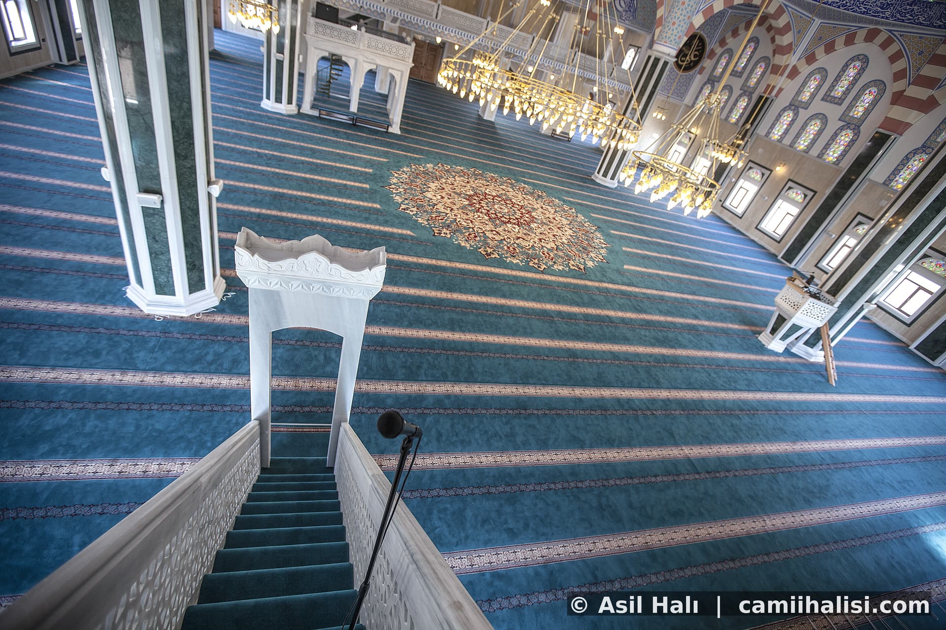 Tamamlanan cami halısı projesi 8